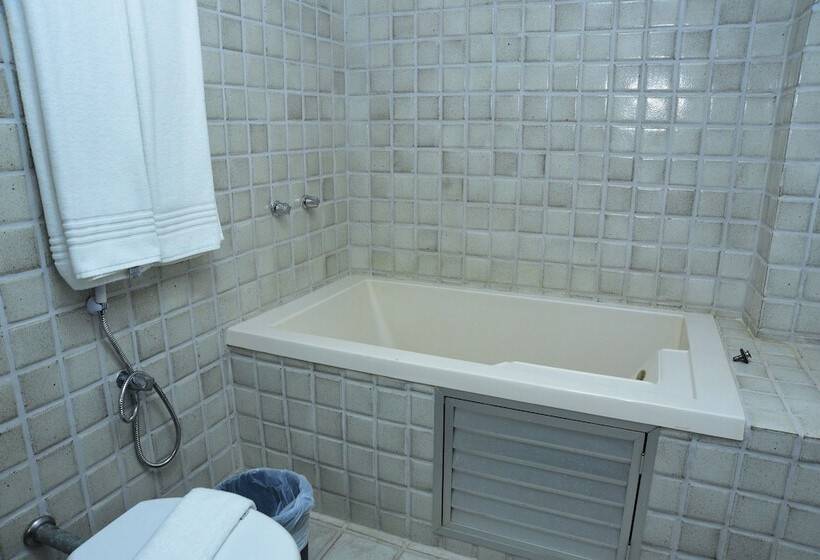 בית מלון כפרי Golden Park Salvador