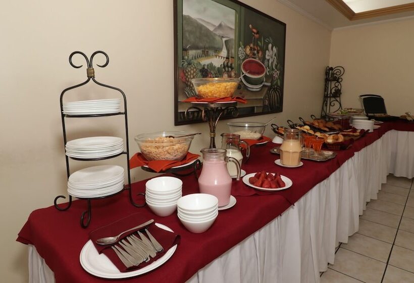 هتل House Inn Apart