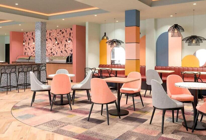 ホテル Ibis Styles Bournemouth