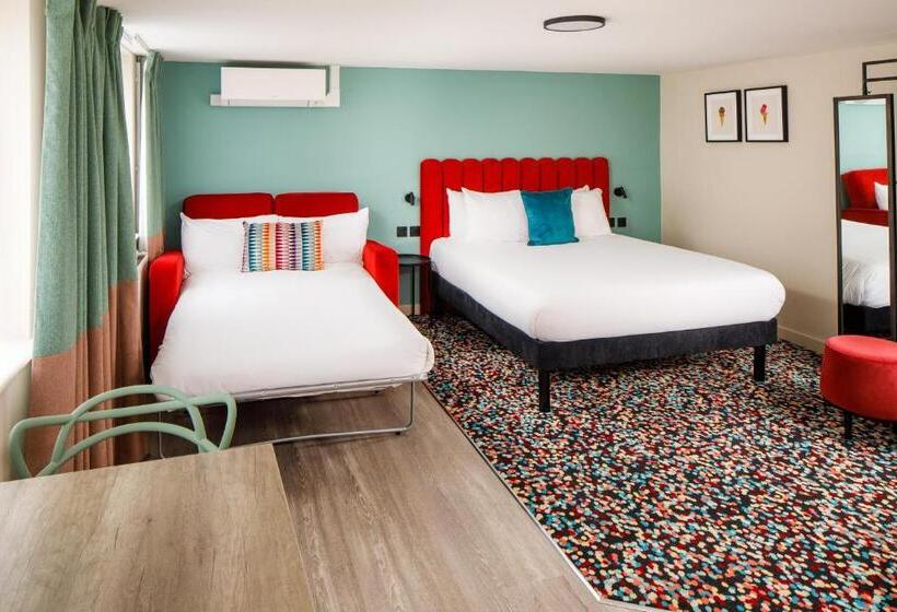 ホテル Ibis Styles Bournemouth