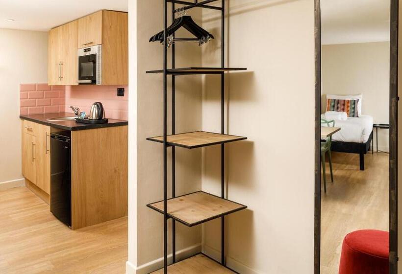 ホテル Ibis Styles Bournemouth