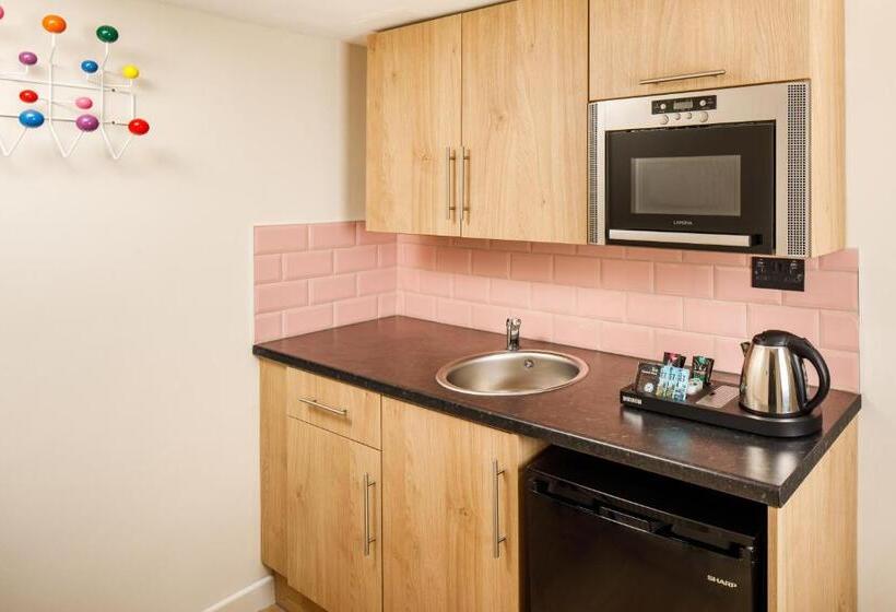 ホテル Ibis Styles Bournemouth