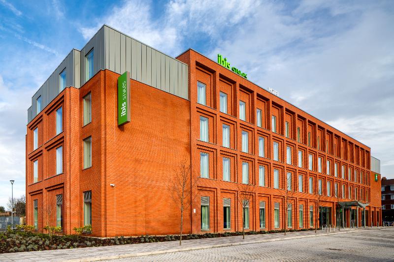 호텔 Ibis Styles London Heathrow East