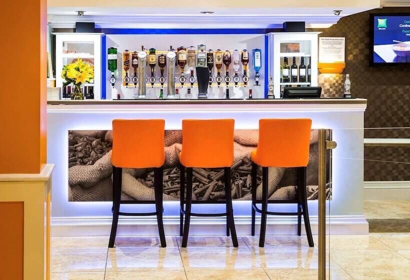 Отель Garner Reading City Centre By Ihg