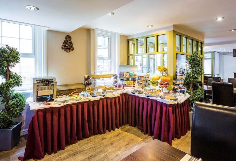 Отель Garner Reading City Centre By Ihg