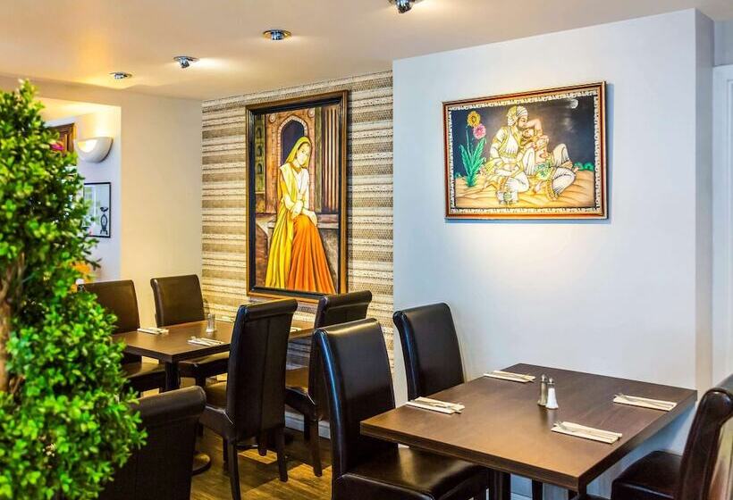 Отель Garner Reading City Centre By Ihg