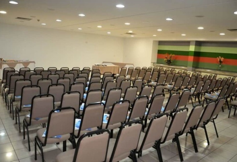 בית מלון כפרי Rede Andrade Luxor