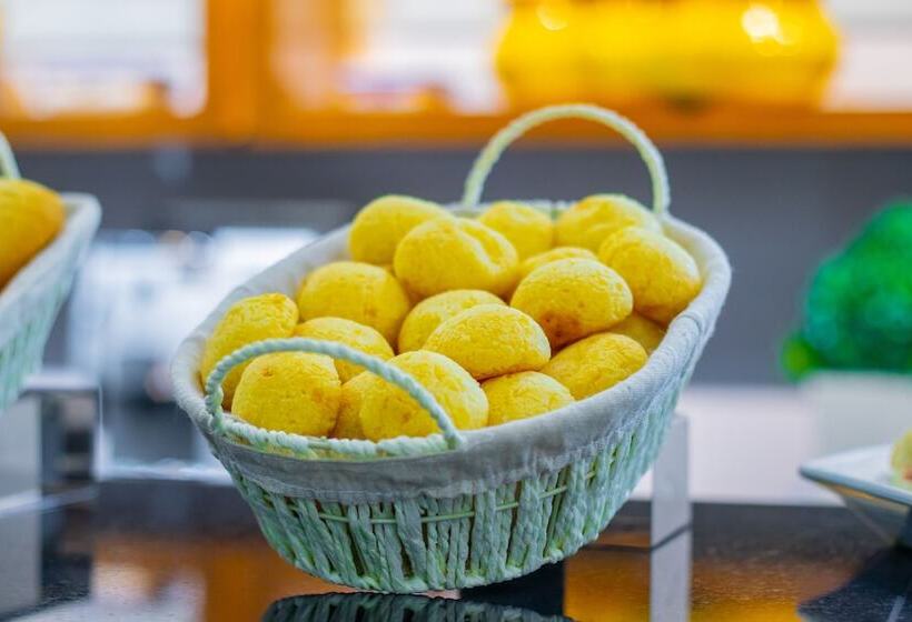 בית מלון כפרי Rede Andrade Luxor