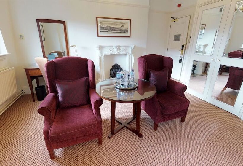 ホテル Macdonald Burlington