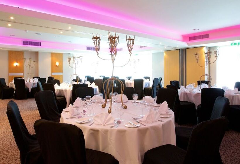 Manchester Airport Stanley Hotel, Bw Signature Collection