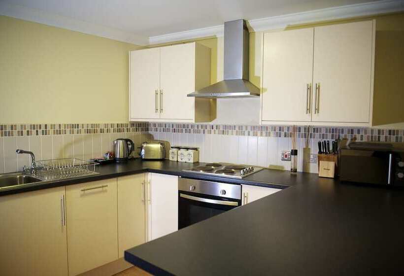 酒店 Nevis Bank Inn