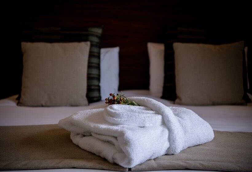 酒店 Nevis Bank Inn