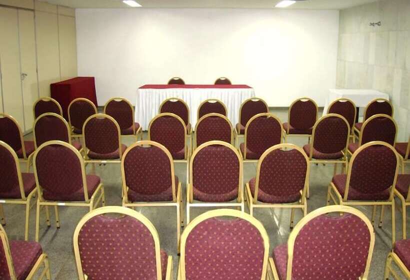 酒店 Phenícia Bittar