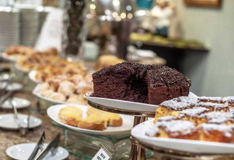 호텔 Rafain Centro