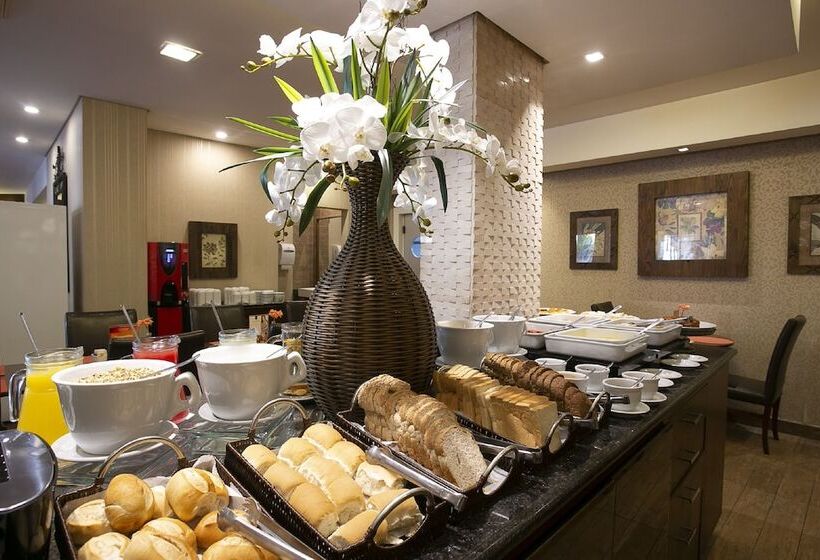 Roochelle Hotel By Nobile