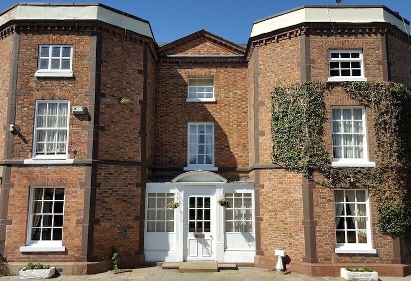 Отель Rossett Hall