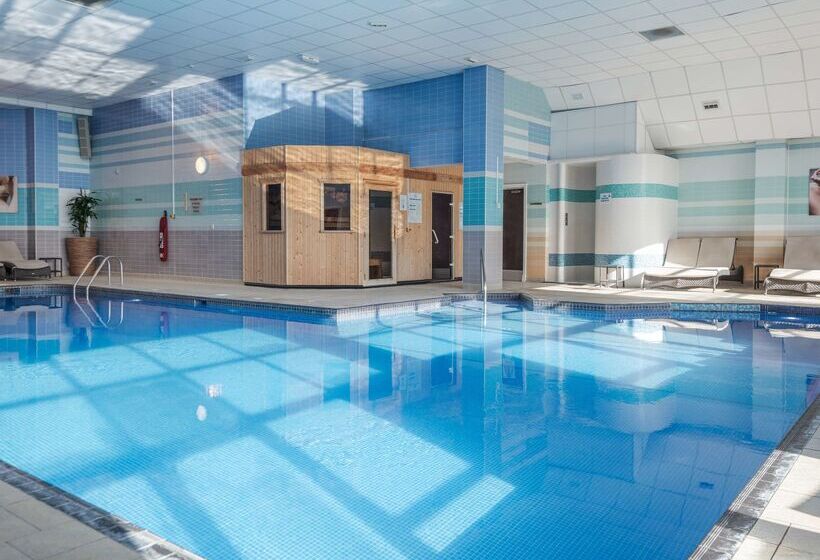 Отель Stratford Manor