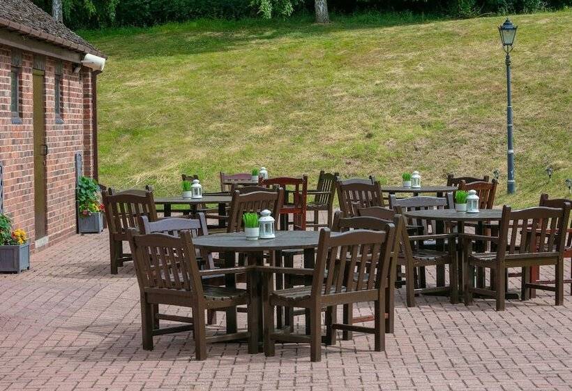 Отель Stratford Manor