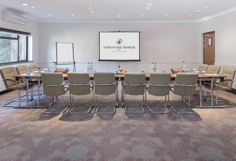 Отель Stratford Manor