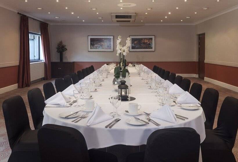 Отель Stratford Manor