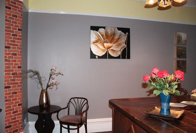 Отель The Abbey House