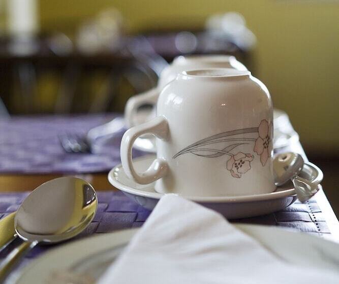 Отель The Abbey House