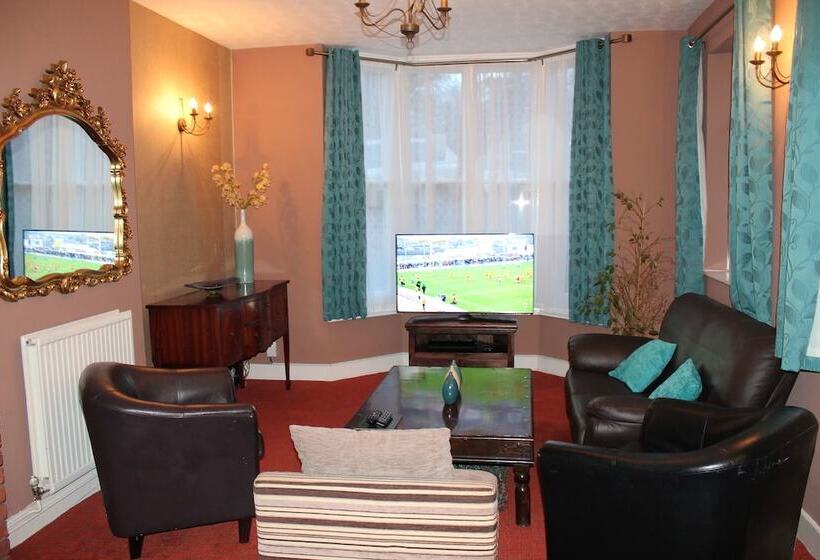 Отель The Abbey House