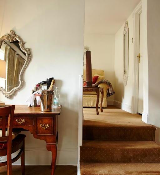 فندق The Angel B&b