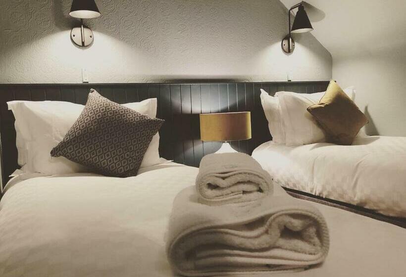 בית מלון כפרי The Balavoulin   Pub With Rooms