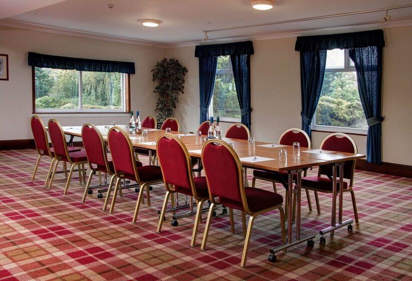 Отель Lake District Castle Inn