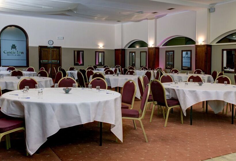 Отель Lake District Castle Inn