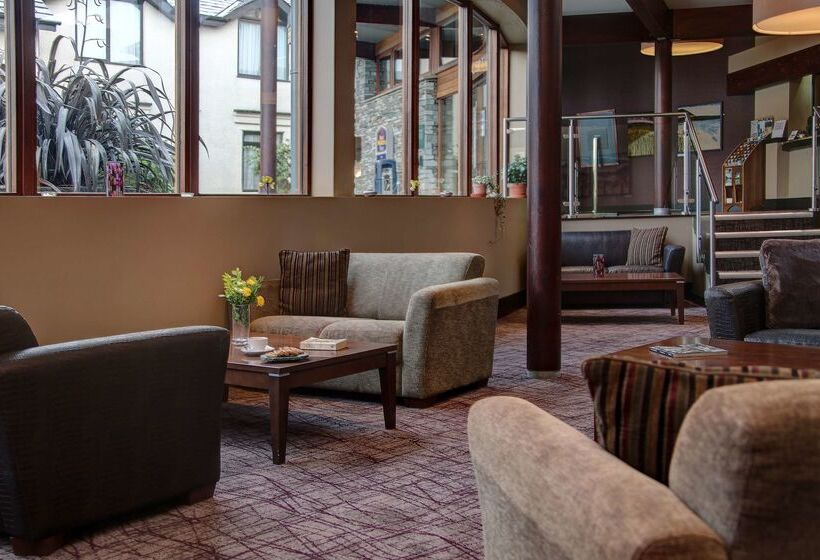 Отель Lake District Castle Inn