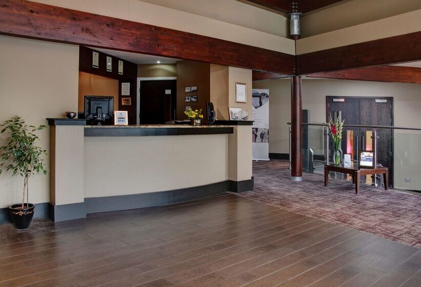 Отель Lake District Castle Inn