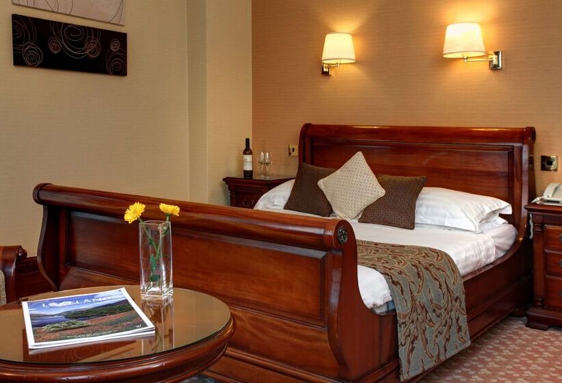 Отель Lake District Castle Inn