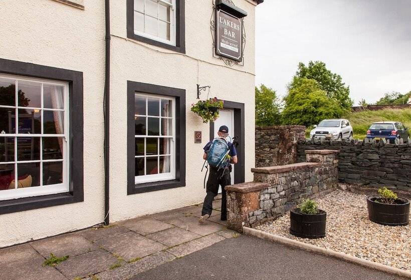 Отель Lake District Castle Inn