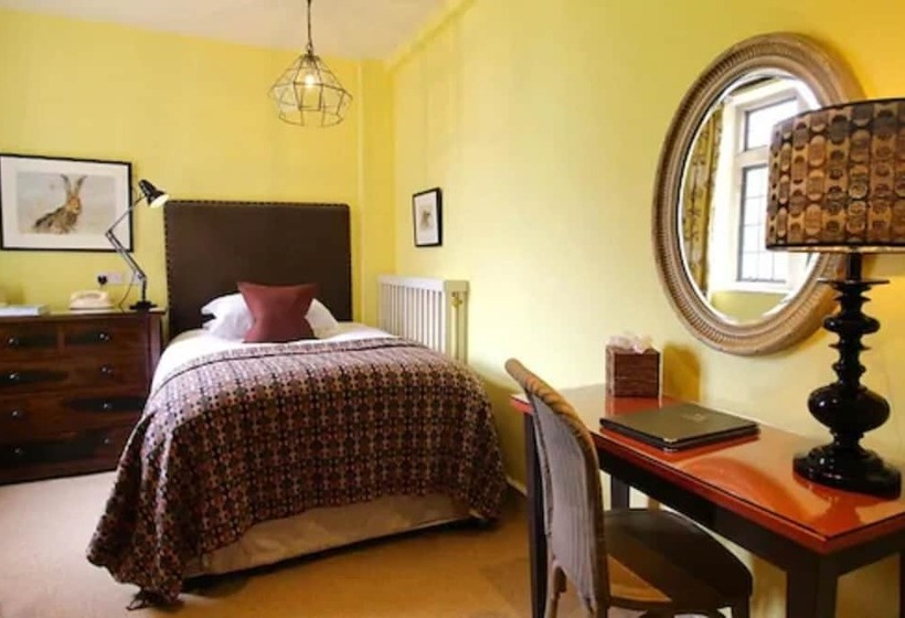 בית מלון כפרי The Hare & Hounds