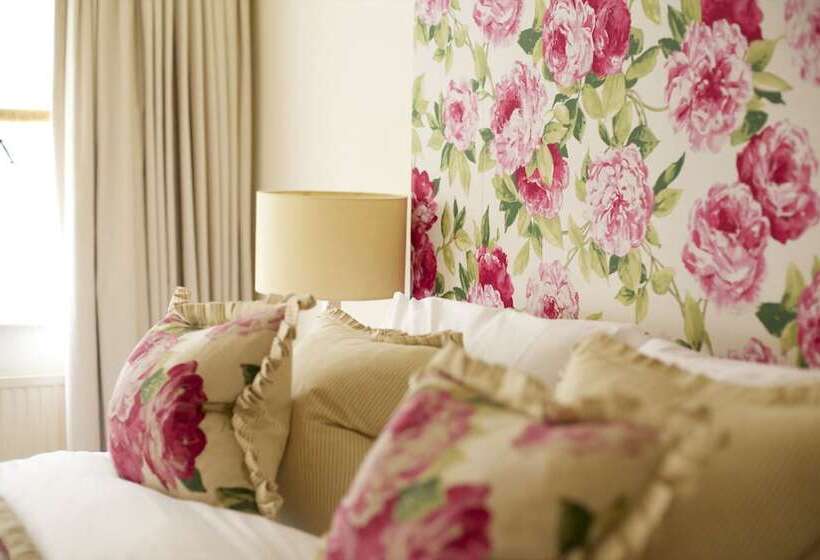 בית מלון כפרי The Hare & Hounds