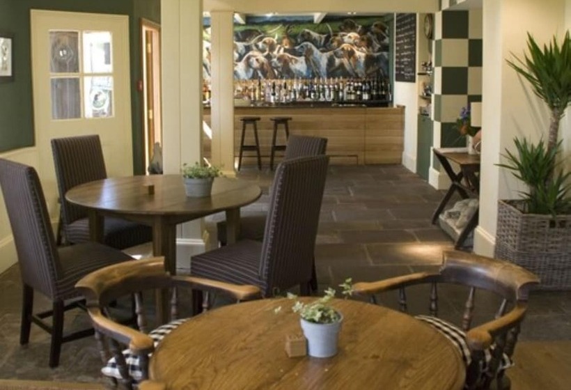 בית מלון כפרי The Hare & Hounds