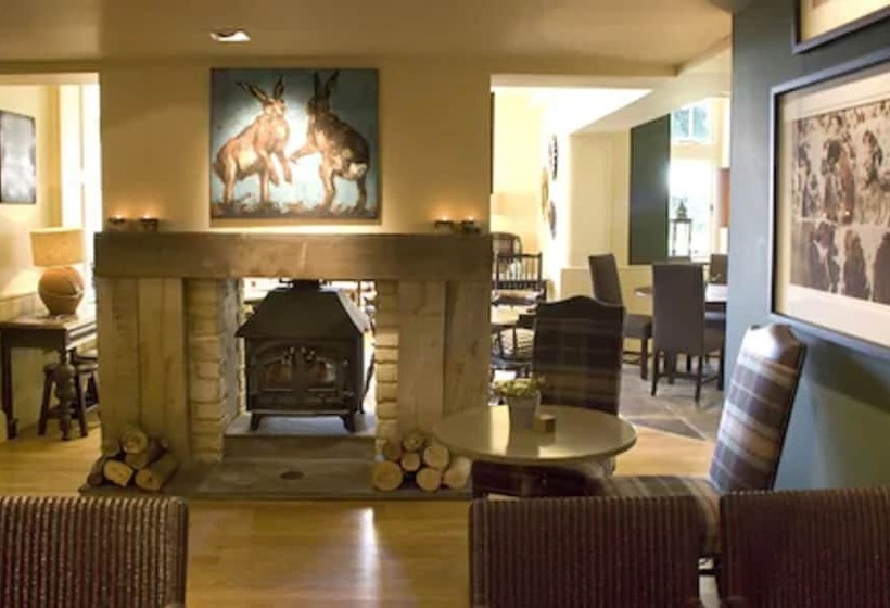 בית מלון כפרי The Hare & Hounds