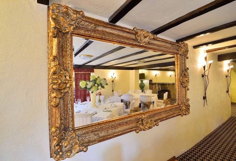 فندق The Roundabout