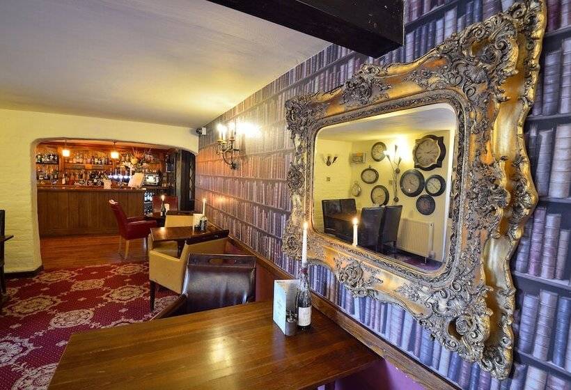 فندق The Roundabout