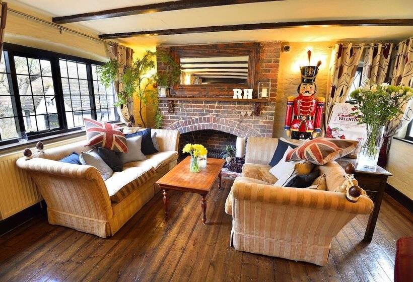 فندق The Roundabout