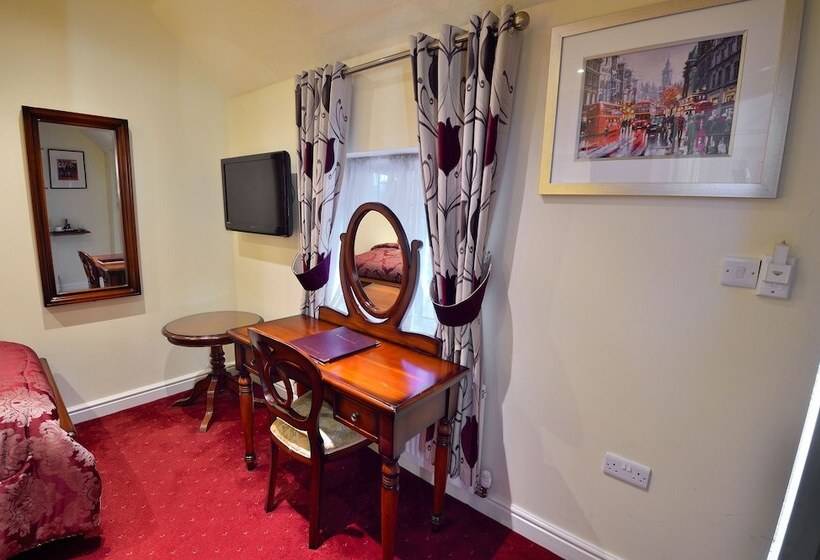 فندق The Roundabout