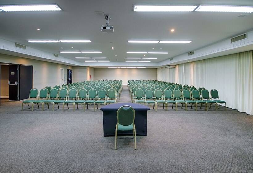 酒店 Victoria Villa Curitiba By Nacional Inn