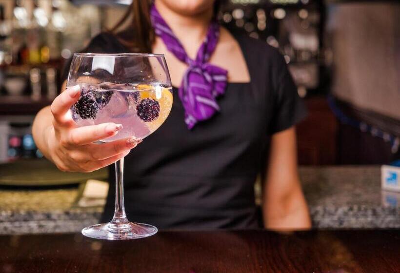 호텔 Widnes Halton Everglades Park