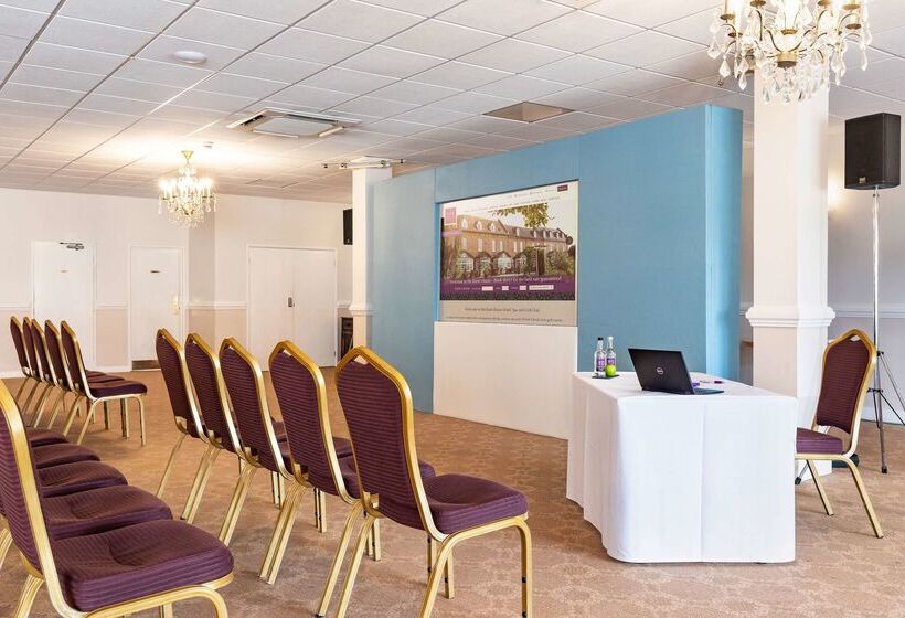 Worcester Bank House Hotel Spa & Golf; Bw Premier Collection