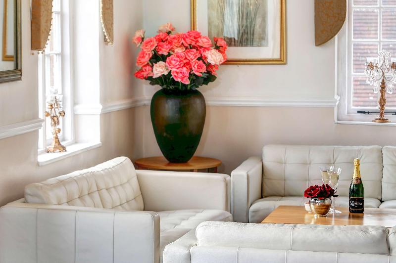 Worcester Bank House Hotel Spa & Golf; Bw Premier Collection