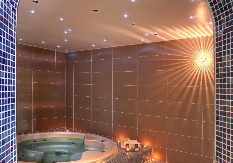 Worcester Bank House Hotel Spa & Golf; Bw Premier Collection