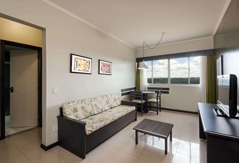 ホテル Wyndham Golden Foz Suites