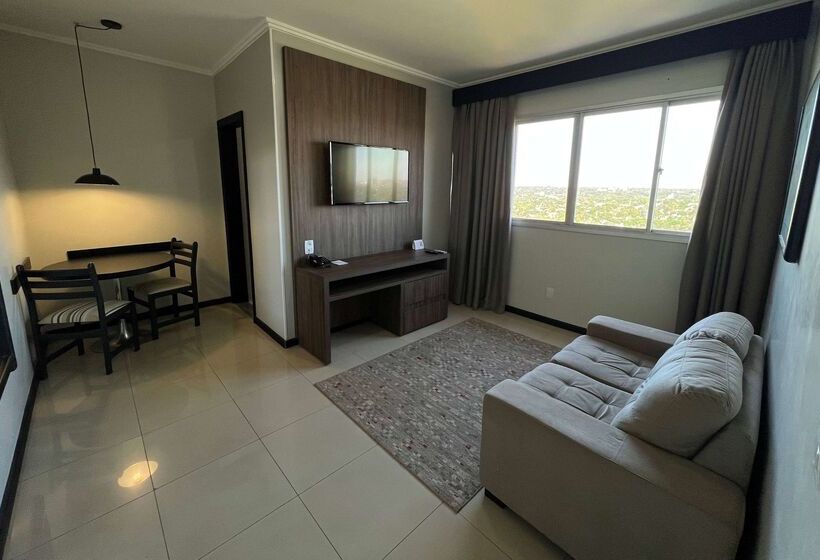 ホテル Wyndham Golden Foz Suites